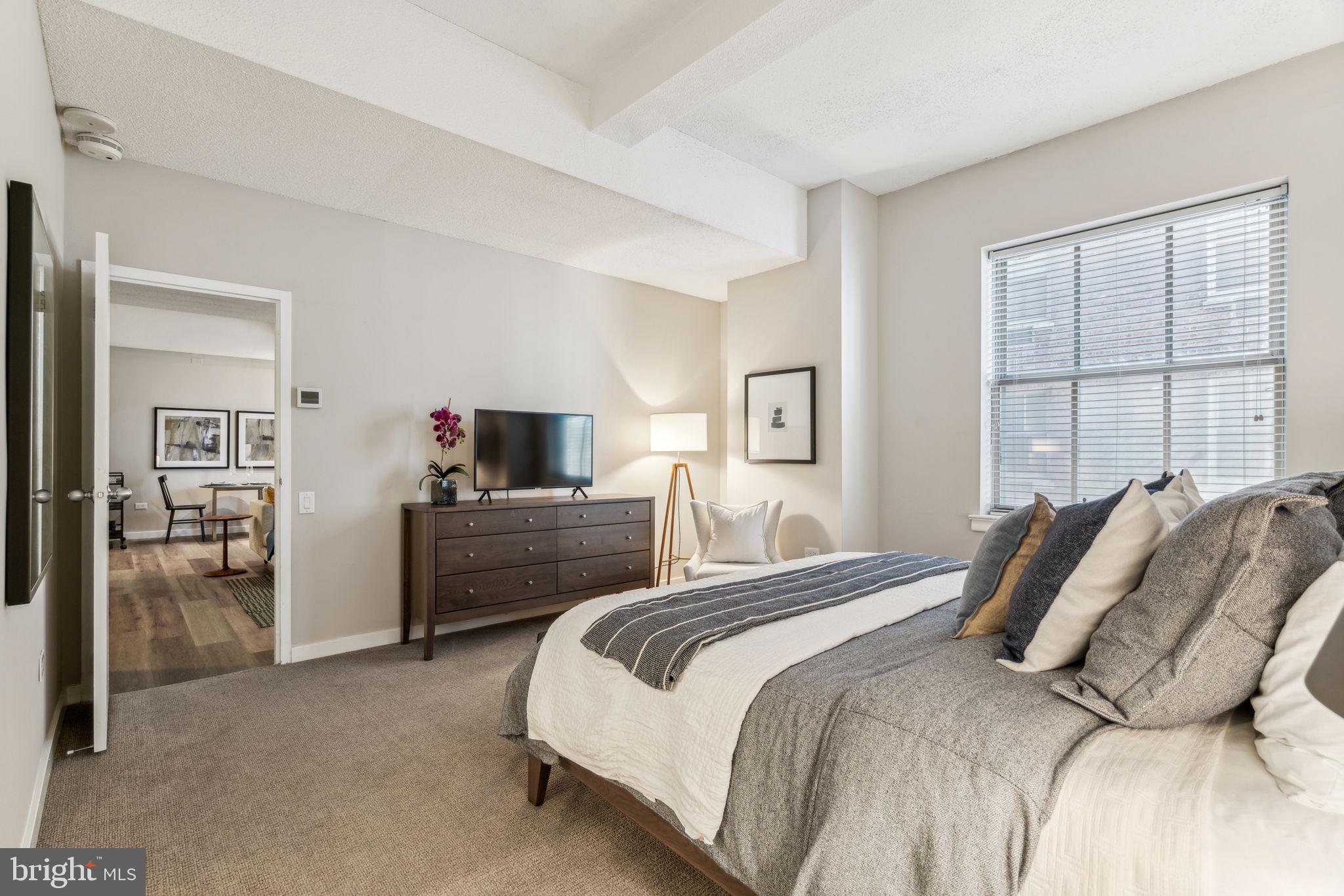 WASHINGTON SQ - Residential Lease