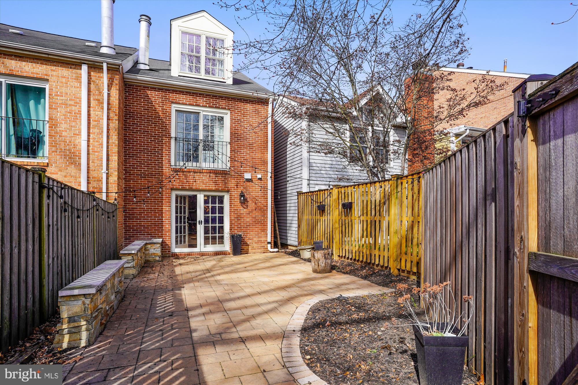 OLD TOWN ALEXANDRIA - Residential Lease