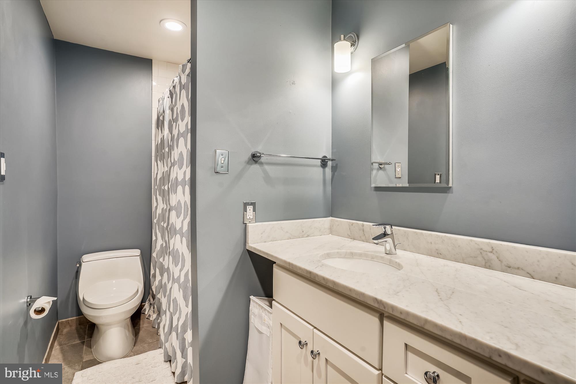 OLD TOWN ALEXANDRIA - Residential Lease