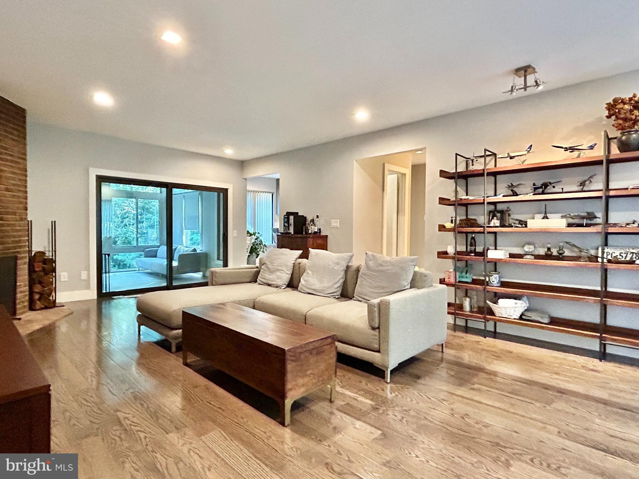 MANTUA - Residential