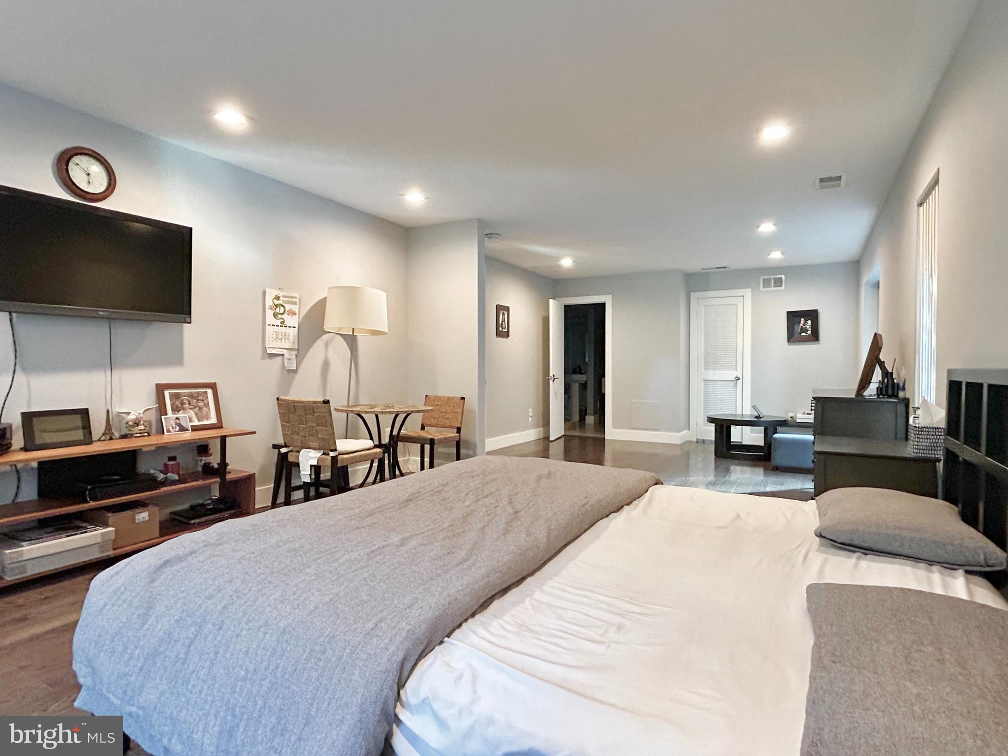 MANTUA - Residential