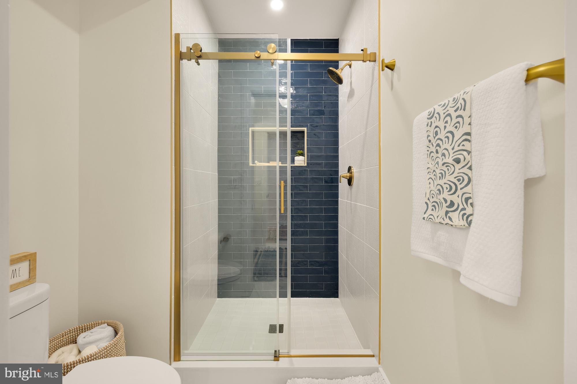 GLEN ECHO HEIGHTS - Residential