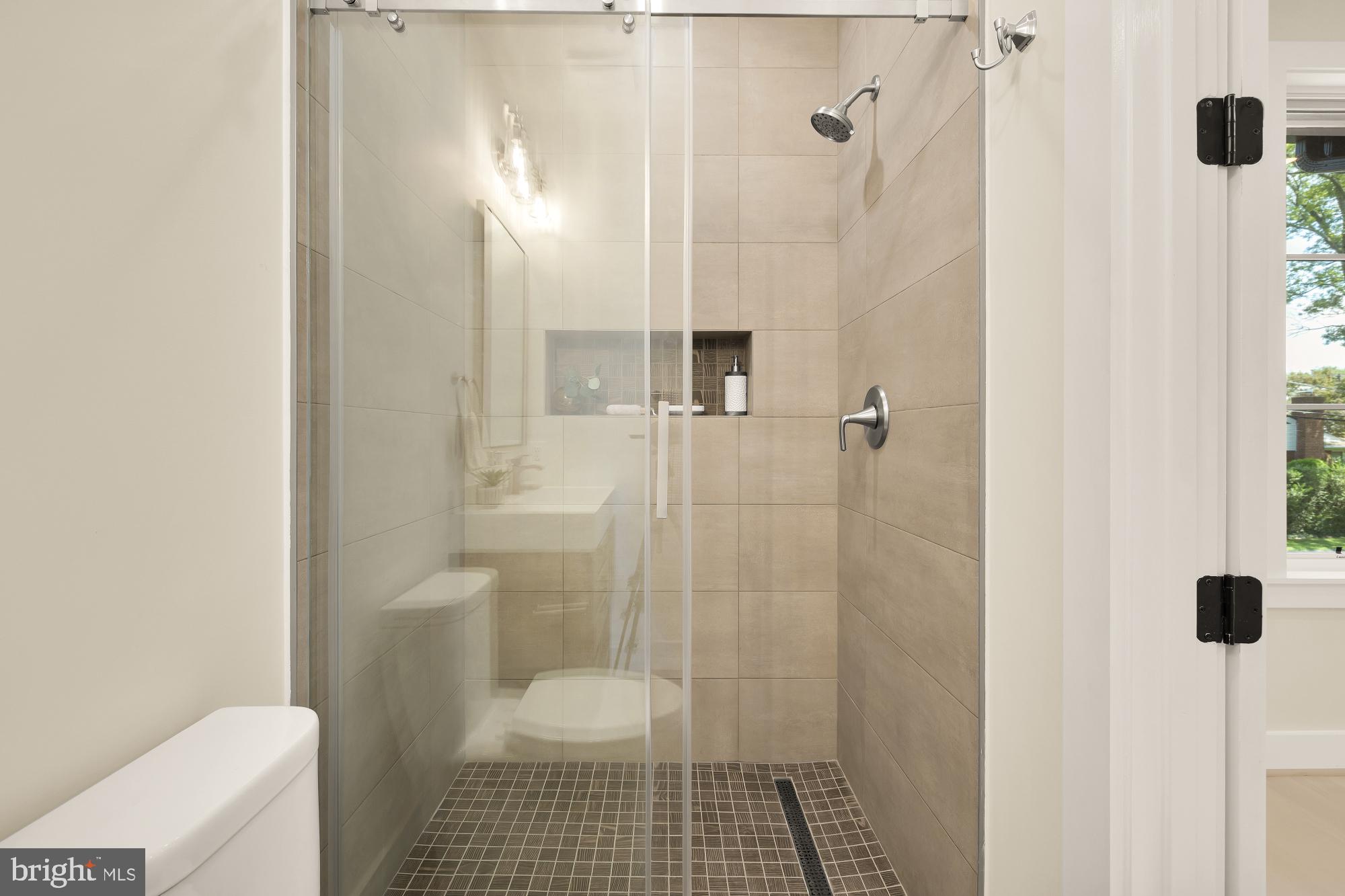 GLEN ECHO HEIGHTS - Residential