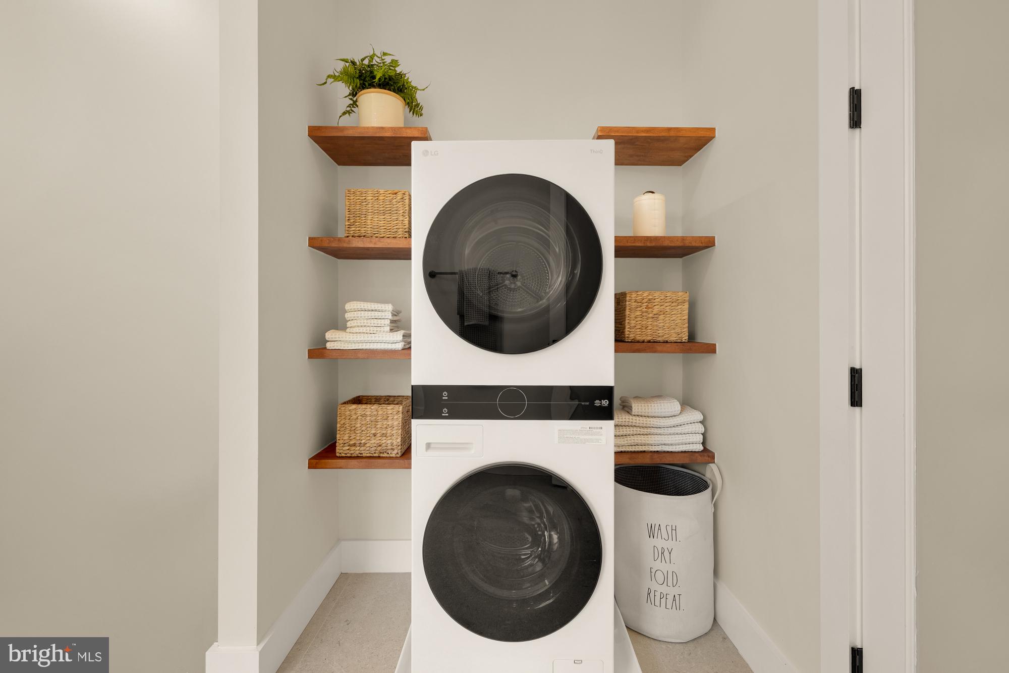 GLEN ECHO HEIGHTS - Residential