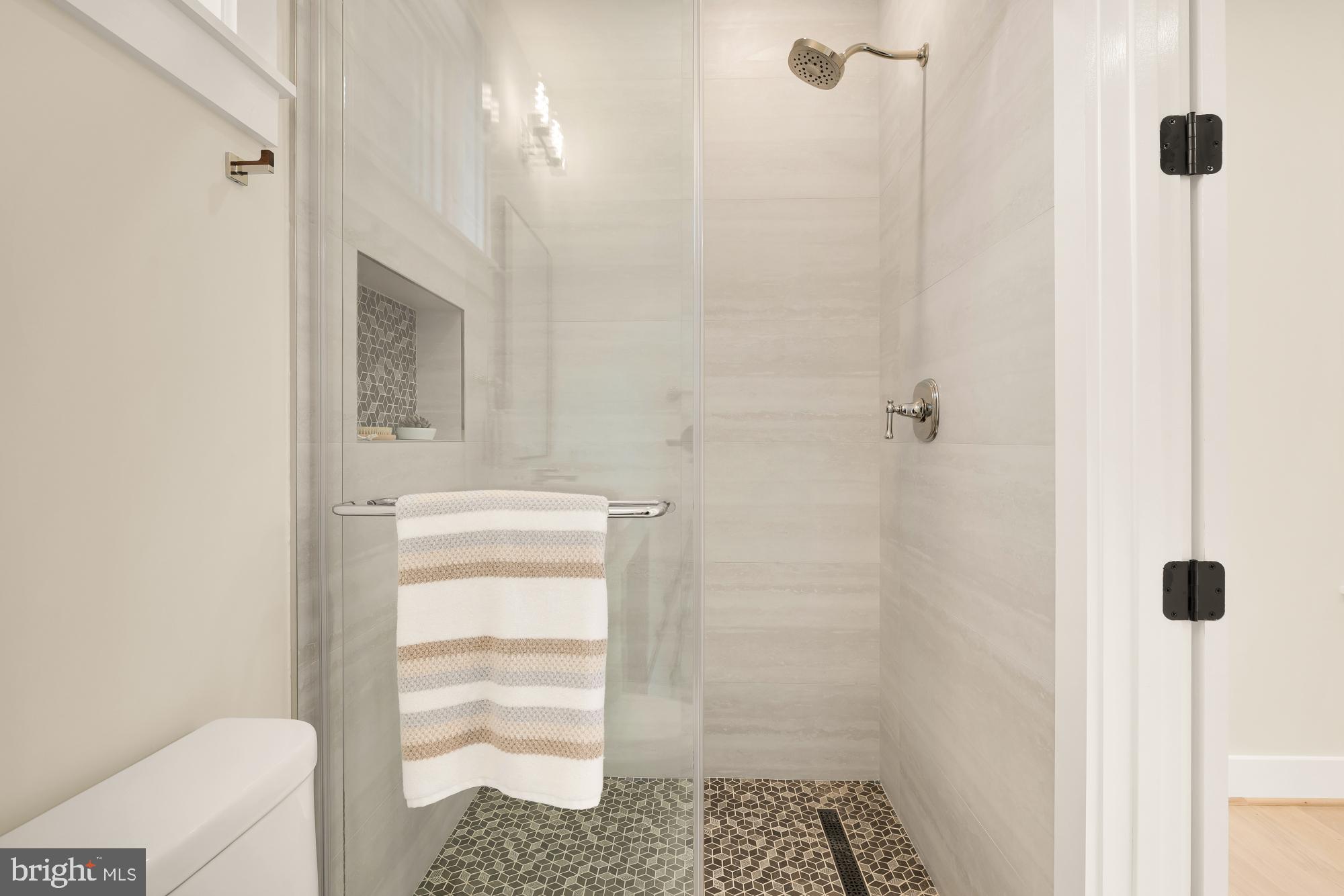 GLEN ECHO HEIGHTS - Residential