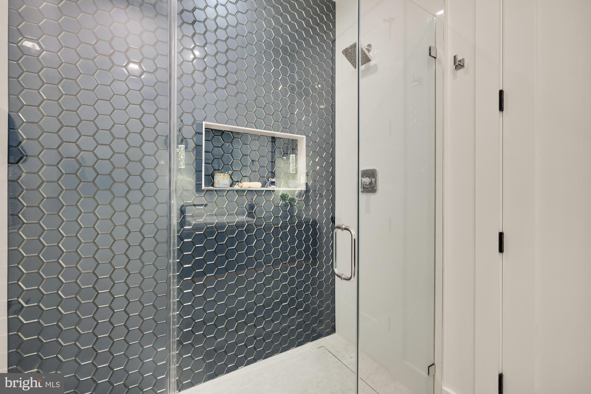 GLEN ECHO HEIGHTS - Residential