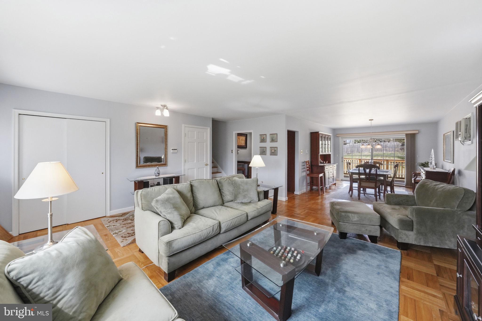 SILVER LAKE MANOR - Residential