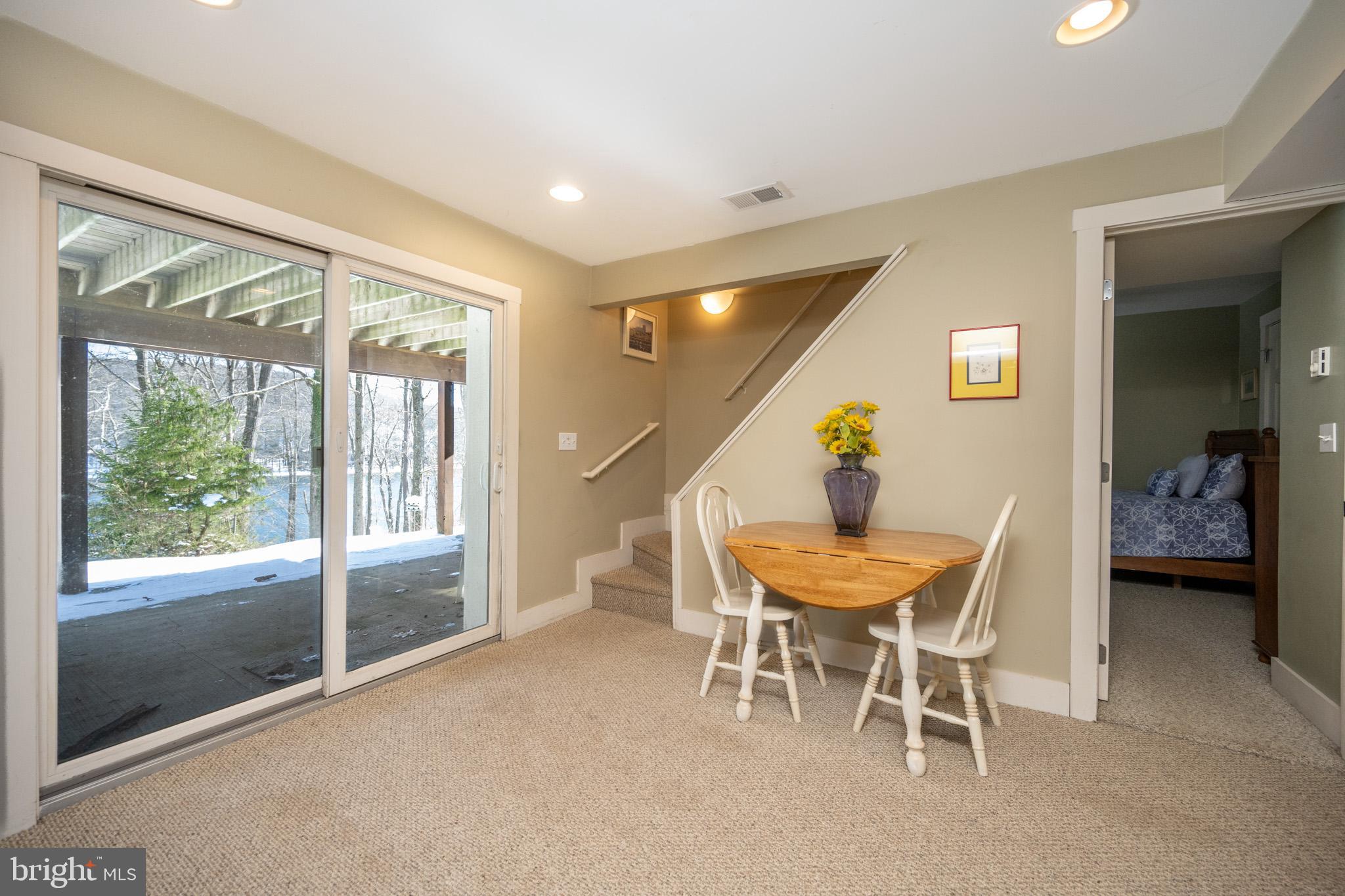 SHINGLE CAMP TERRACE - Residential