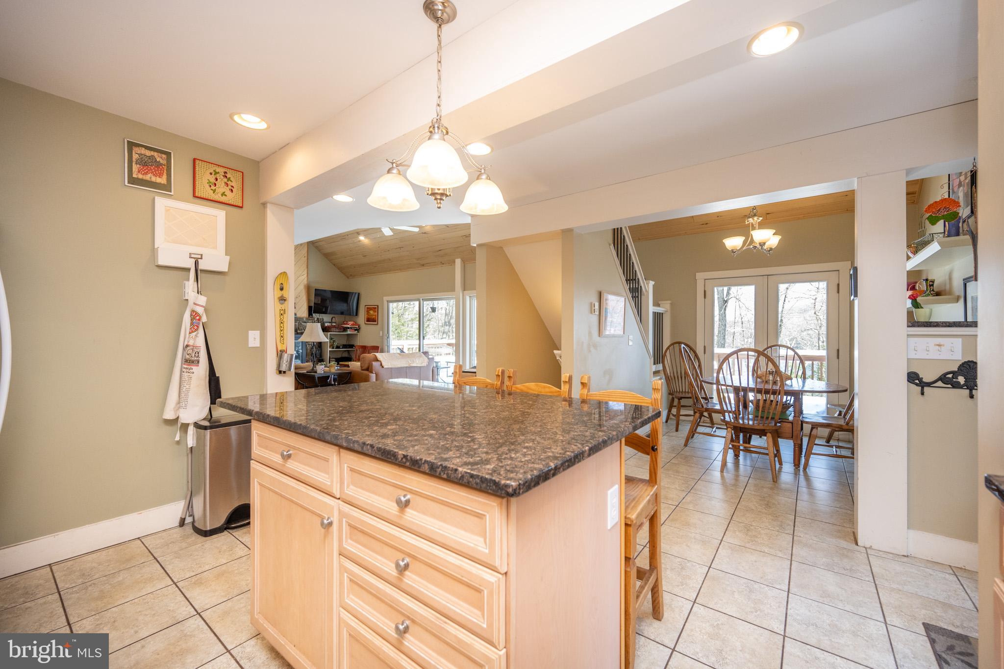 SHINGLE CAMP TERRACE - Residential