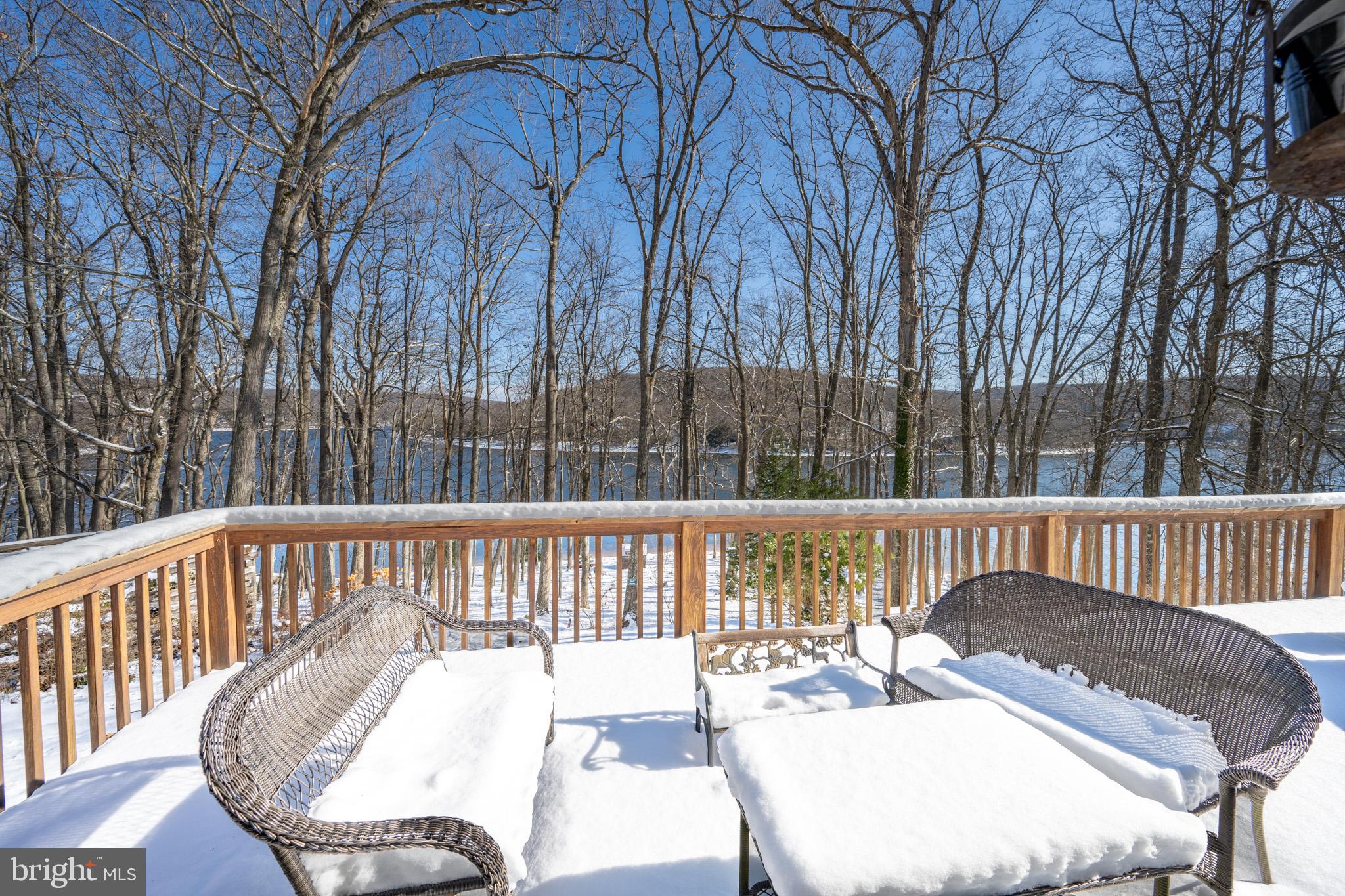 SHINGLE CAMP TERRACE - Residential