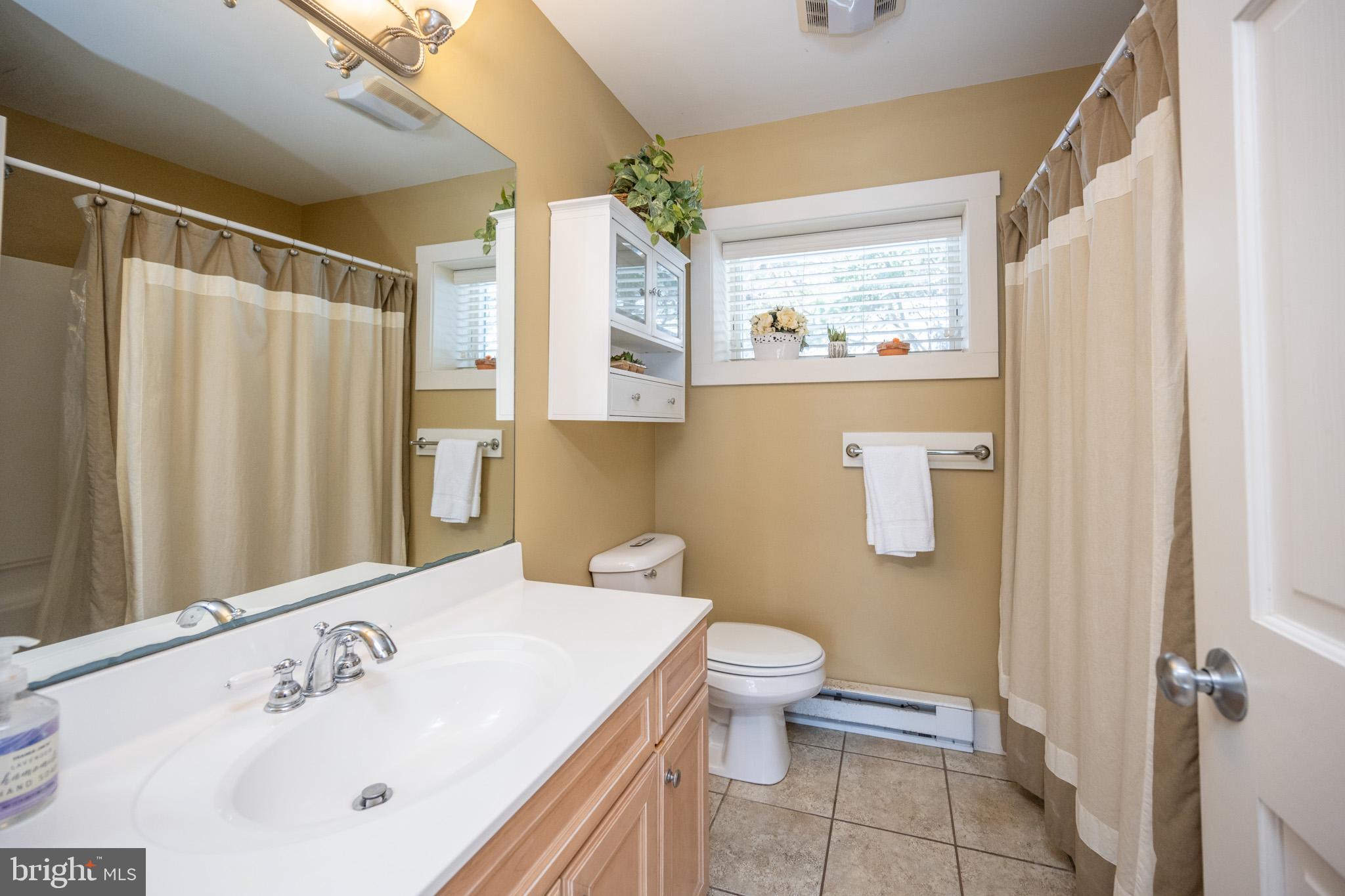 SHINGLE CAMP TERRACE - Residential