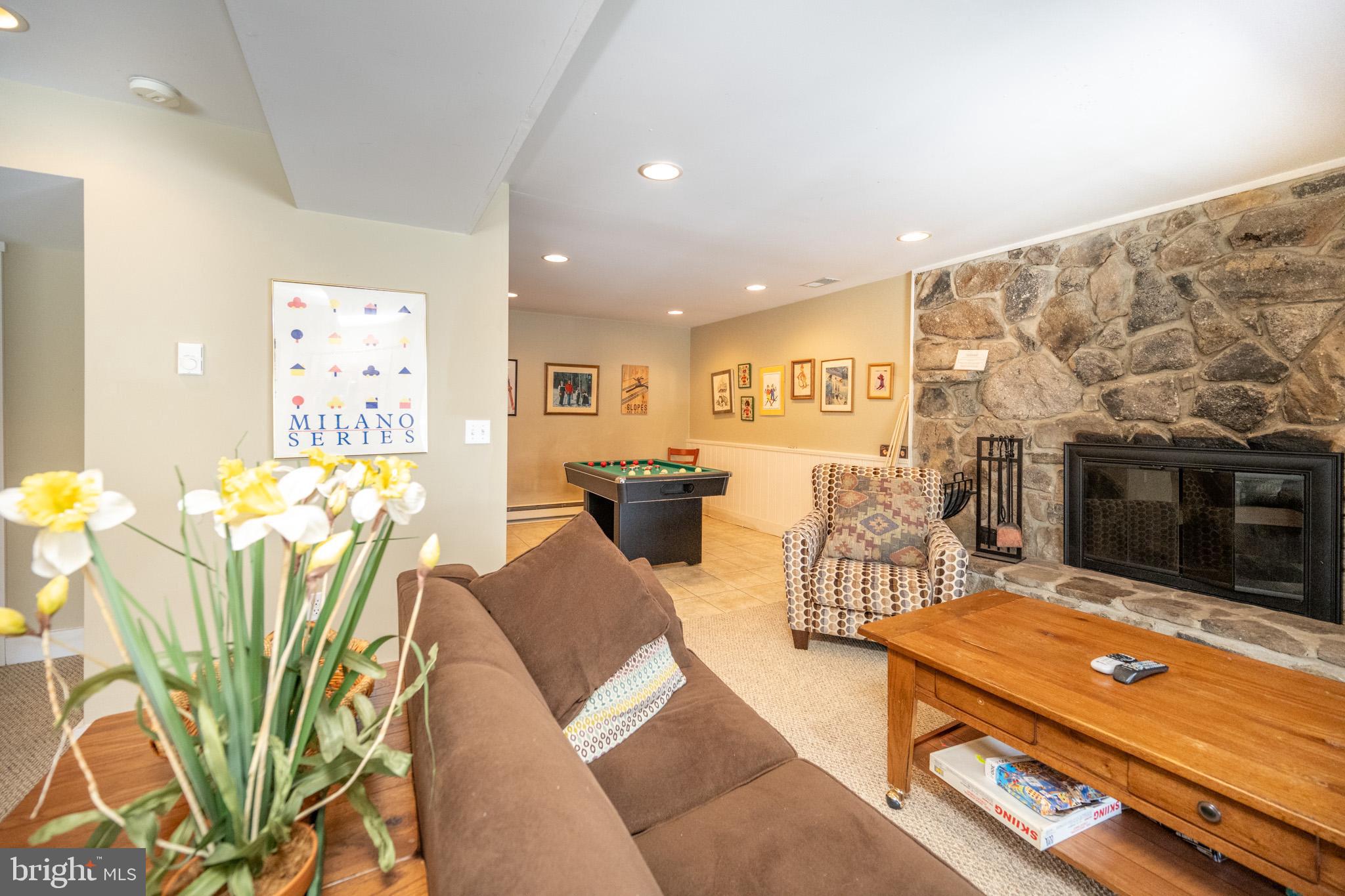 SHINGLE CAMP TERRACE - Residential