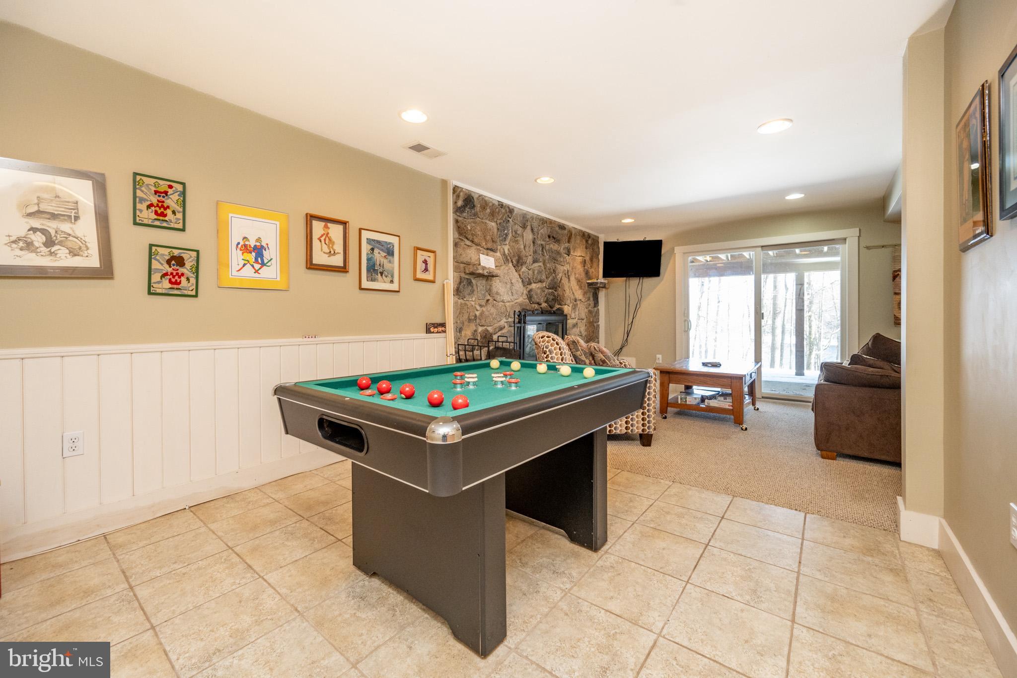 SHINGLE CAMP TERRACE - Residential