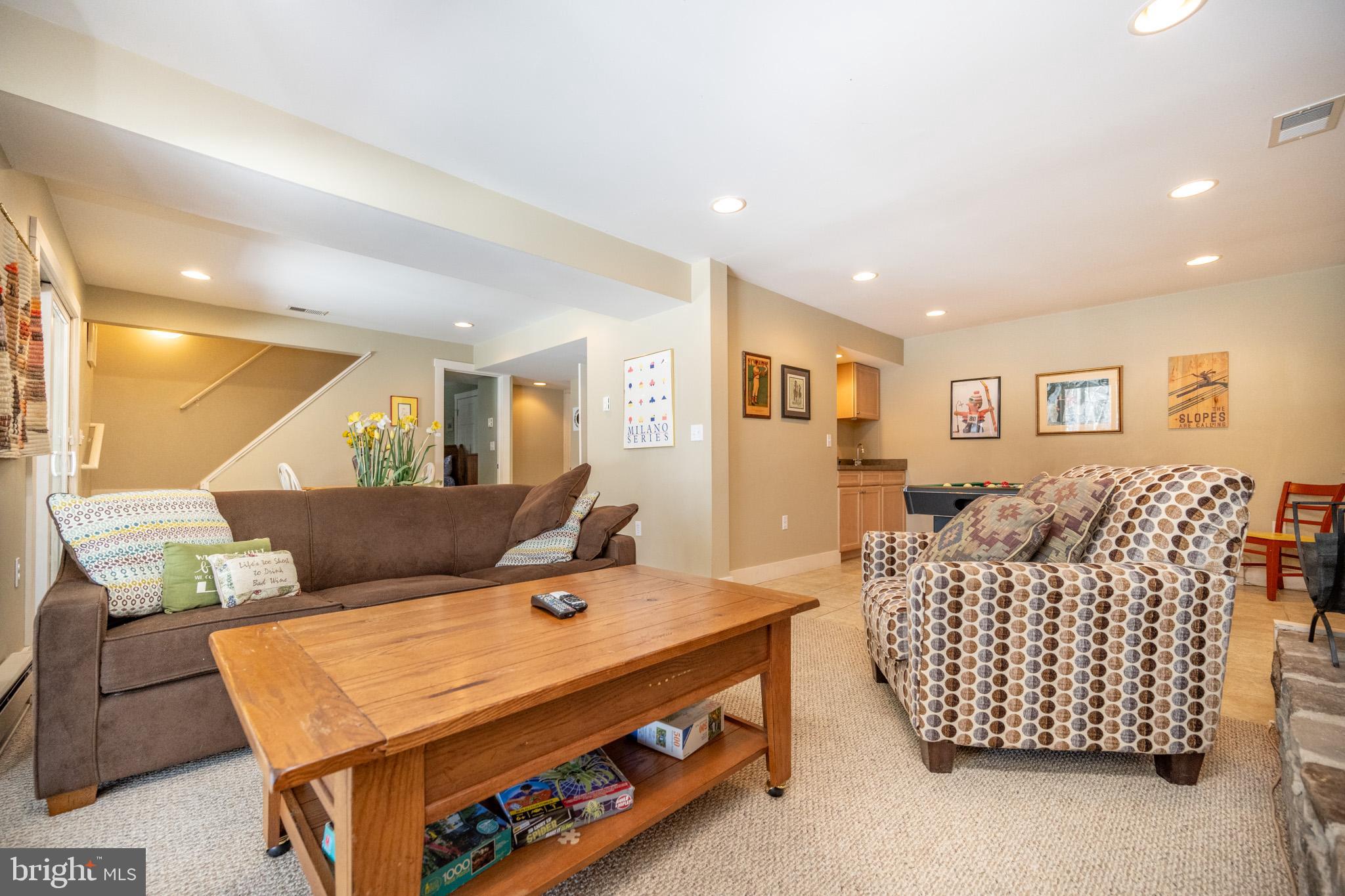 SHINGLE CAMP TERRACE - Residential