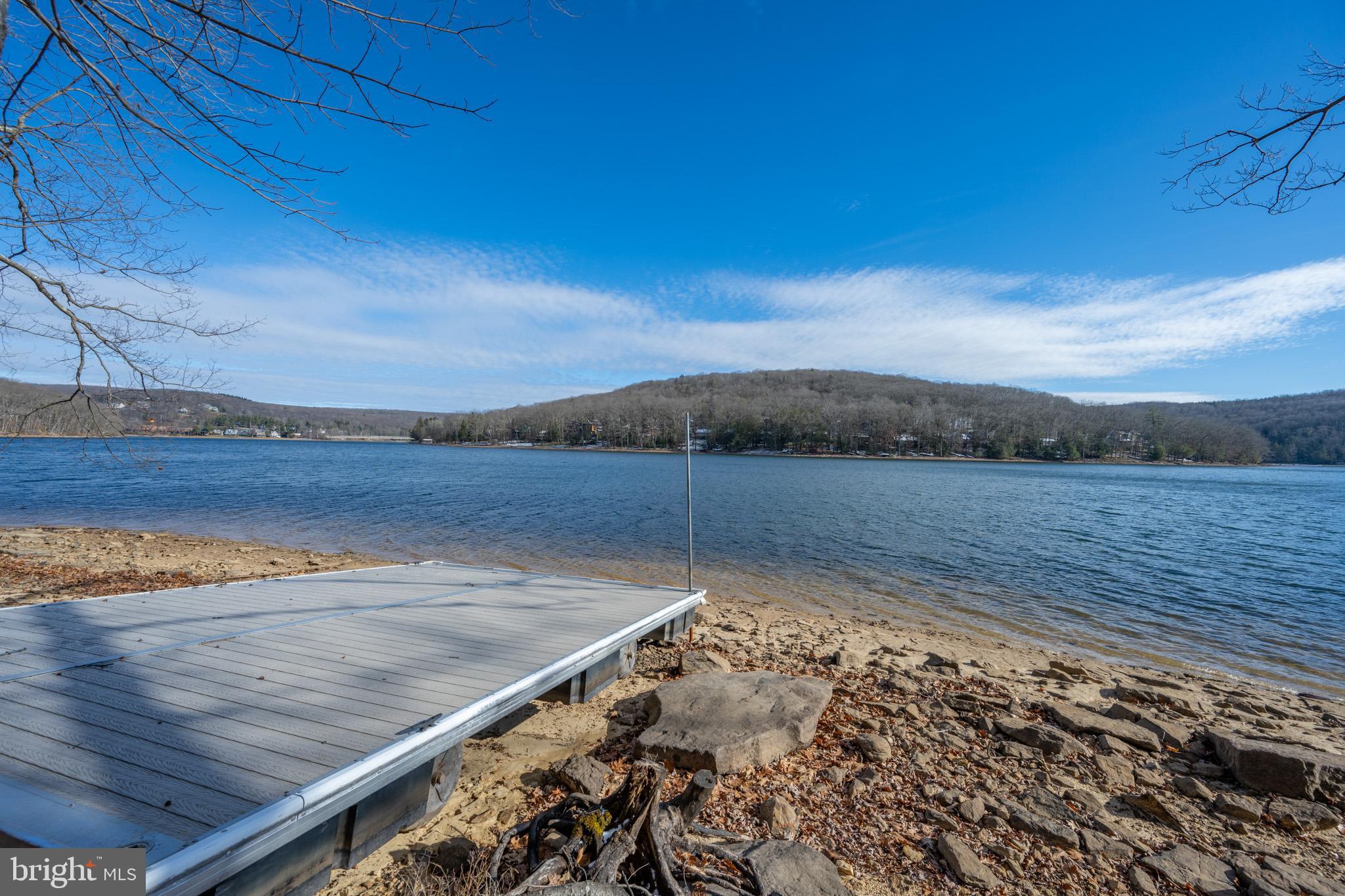 SHINGLE CAMP TERRACE - Residential