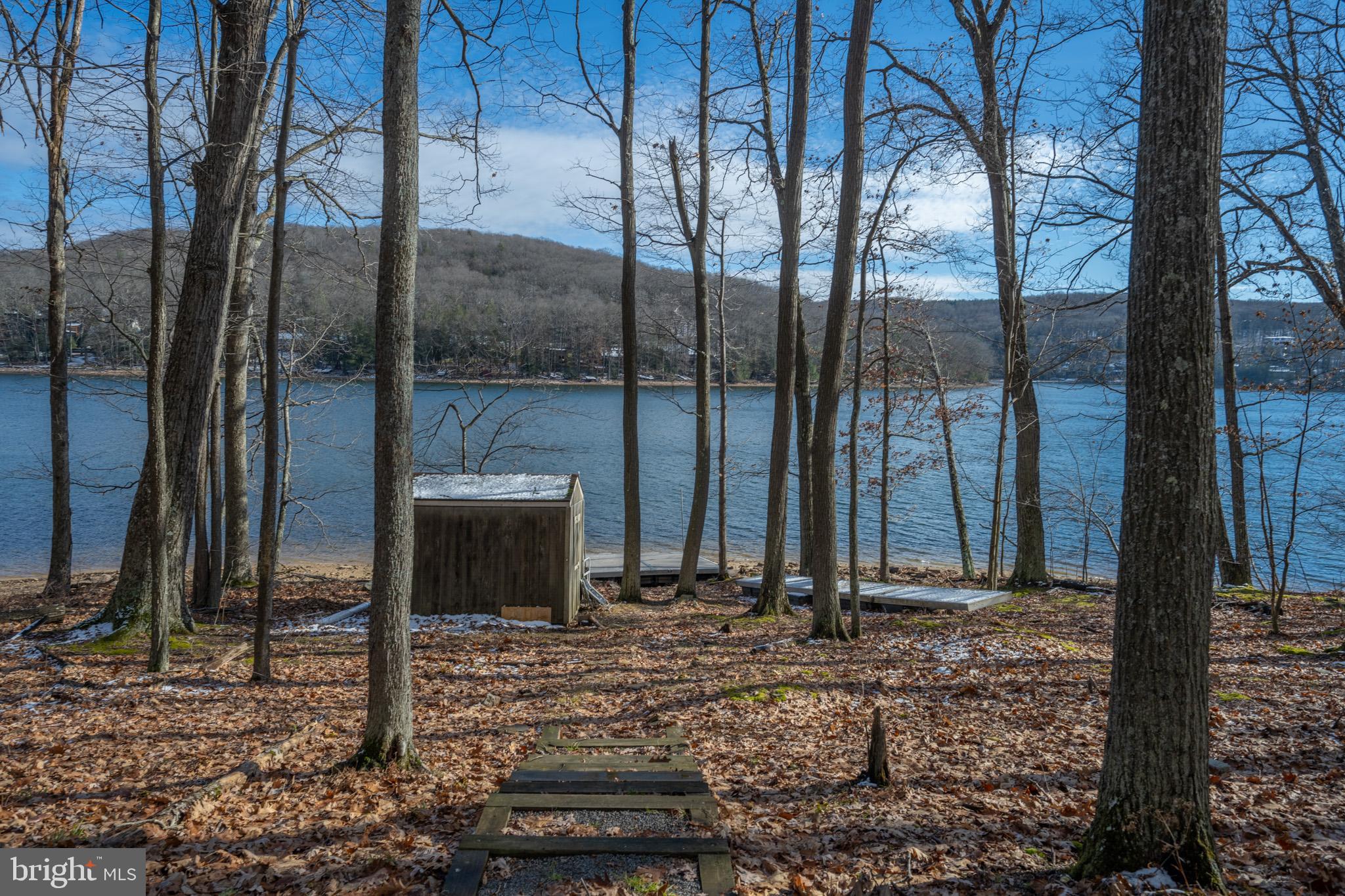 SHINGLE CAMP TERRACE - Residential