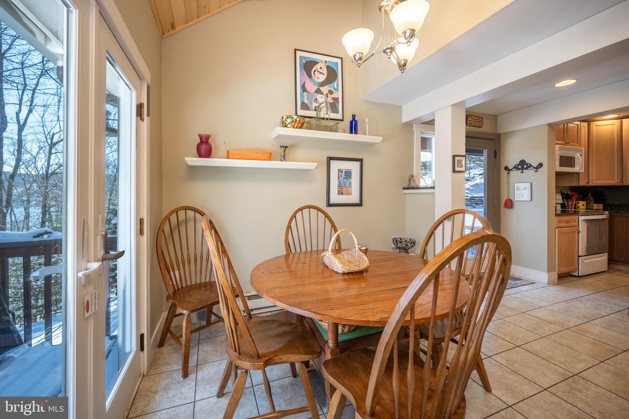 SHINGLE CAMP TERRACE - Residential