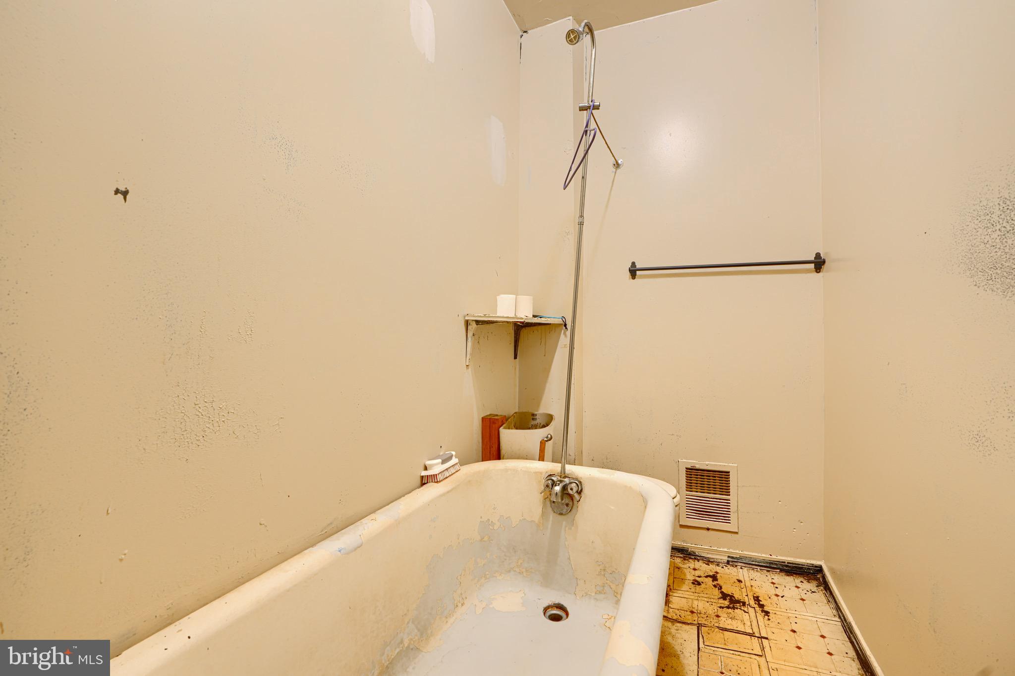 BALTIMORE EAST - SOUTH CLIFTON PARK HIST. DISTRICT - Residential