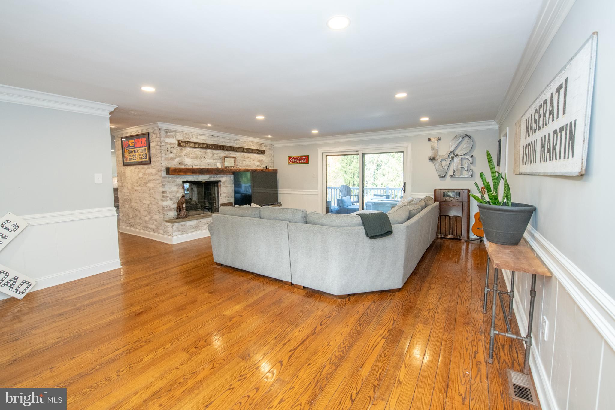 HUNTINGDON VALLEY - Residential