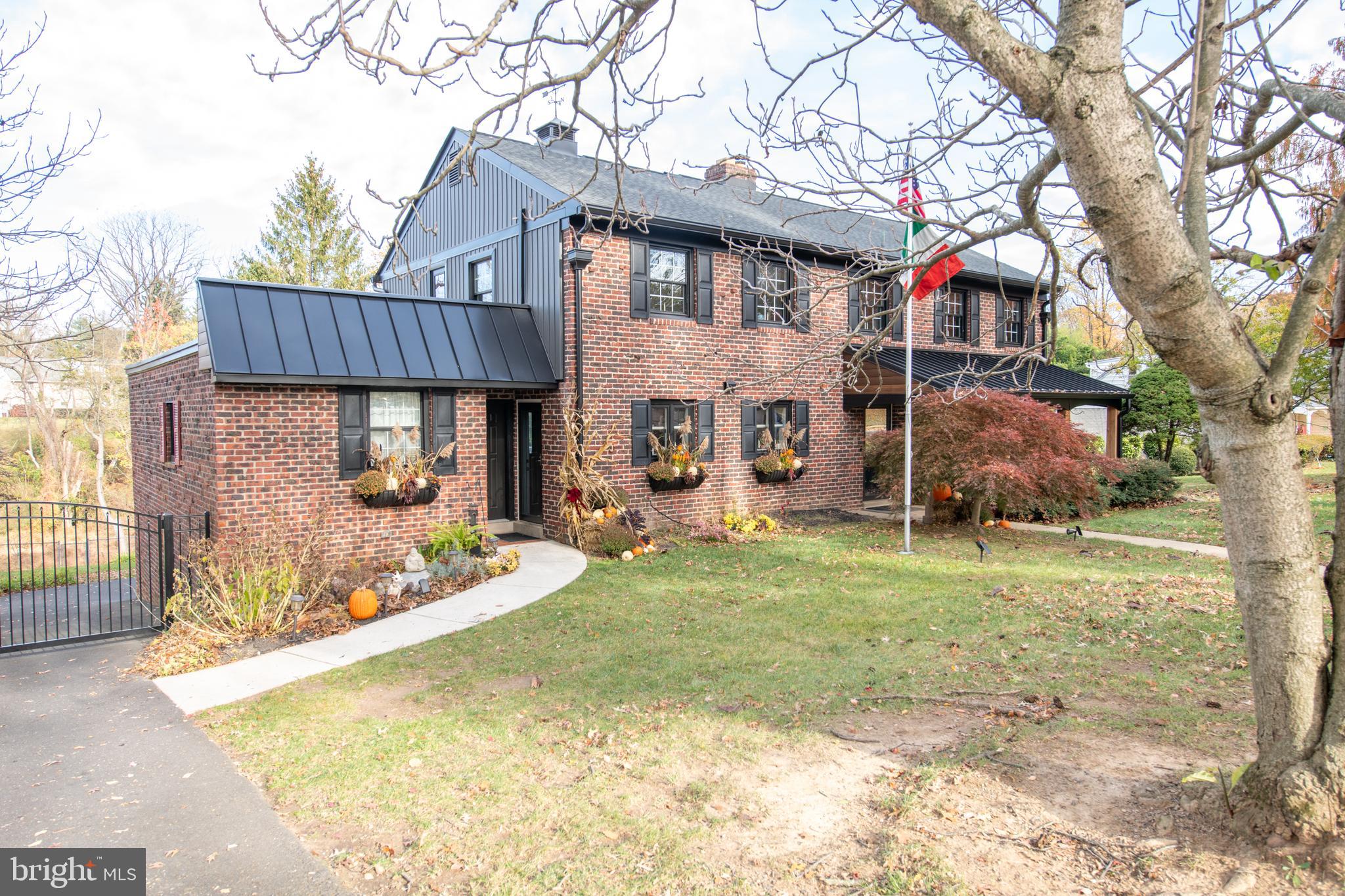 HUNTINGDON VALLEY - Residential