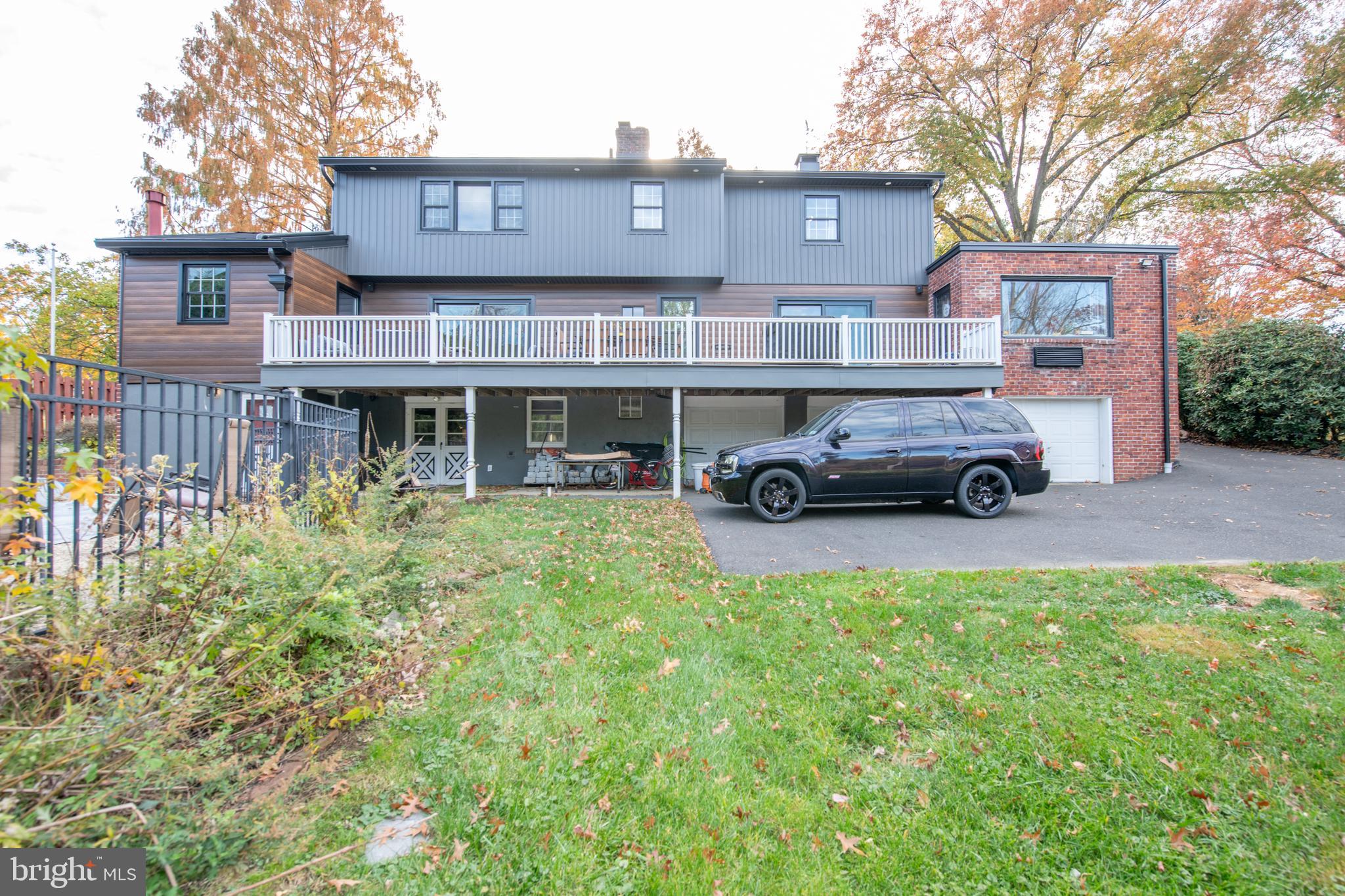 HUNTINGDON VALLEY - Residential