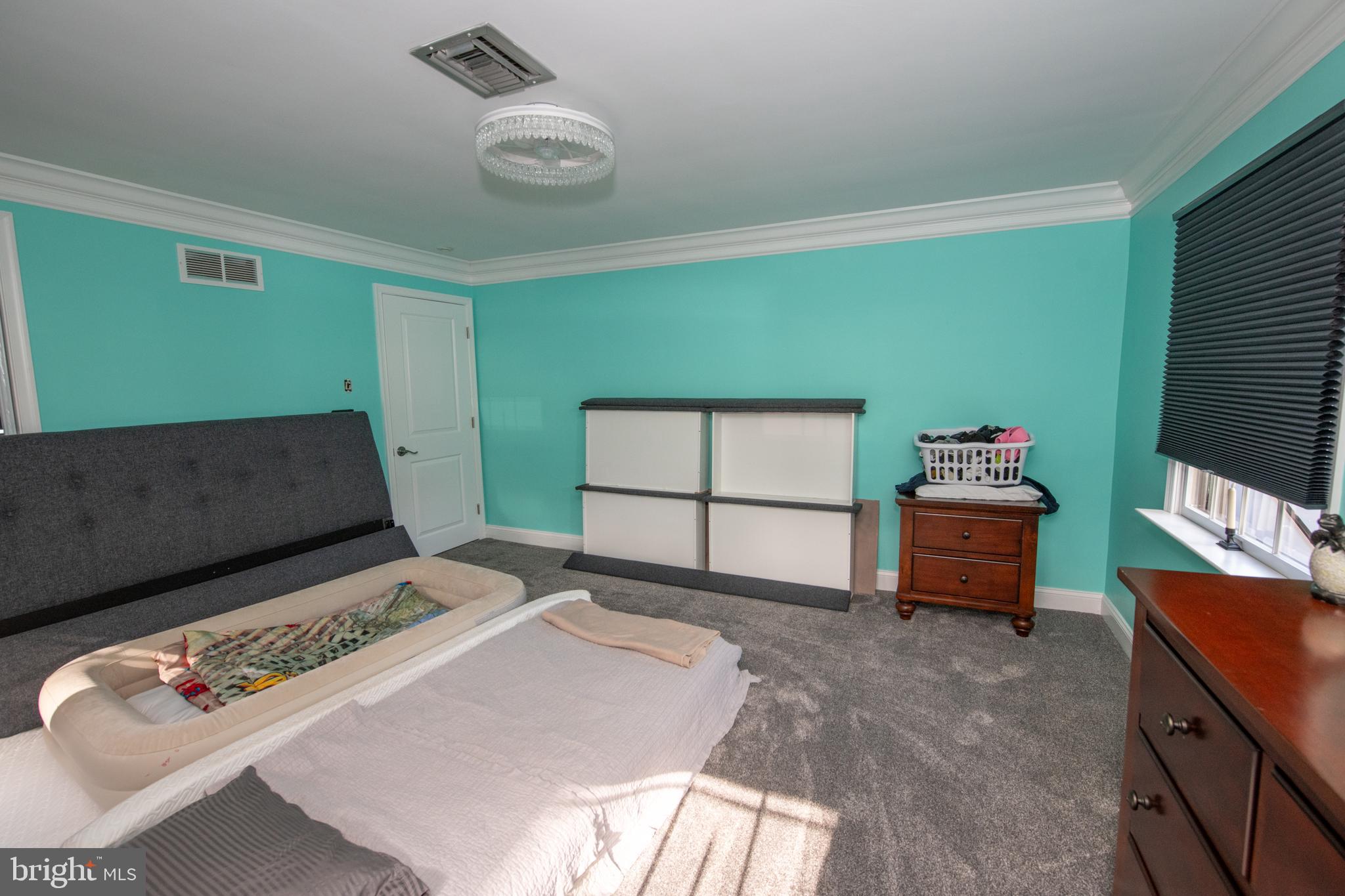 HUNTINGDON VALLEY - Residential