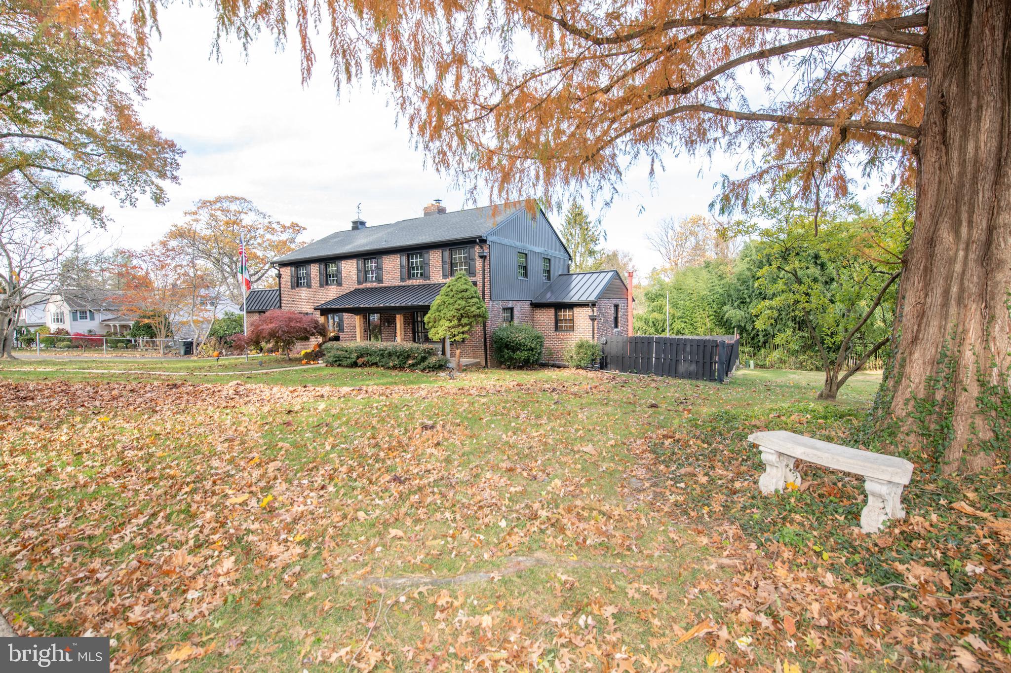 HUNTINGDON VALLEY - Residential