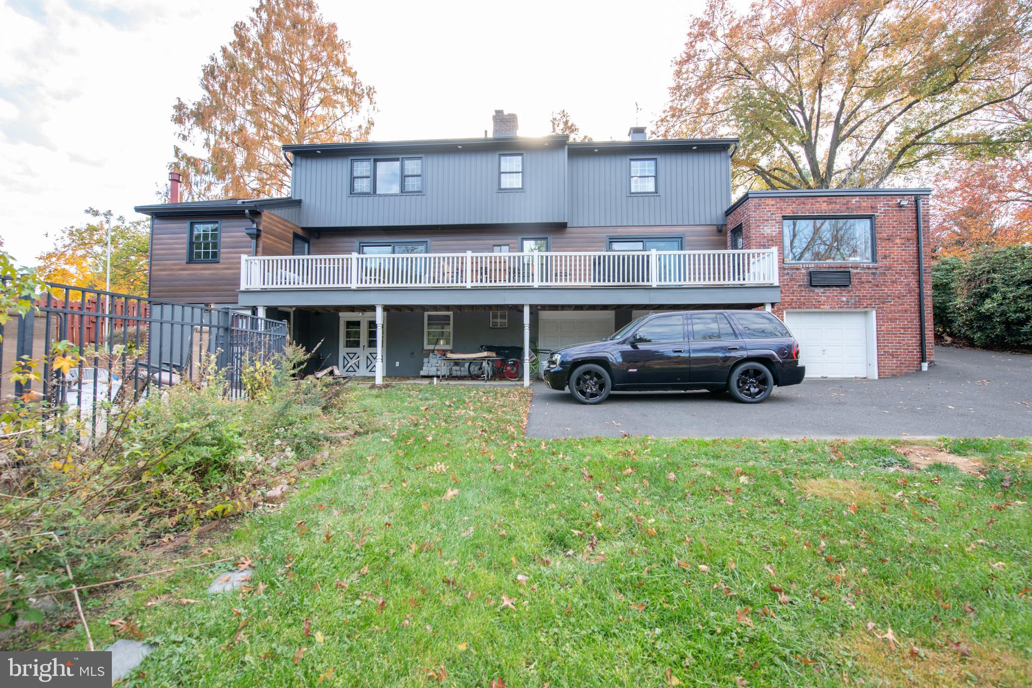 HUNTINGDON VALLEY - Residential