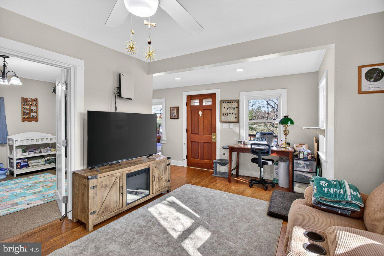 EUGENE PARK - Residential