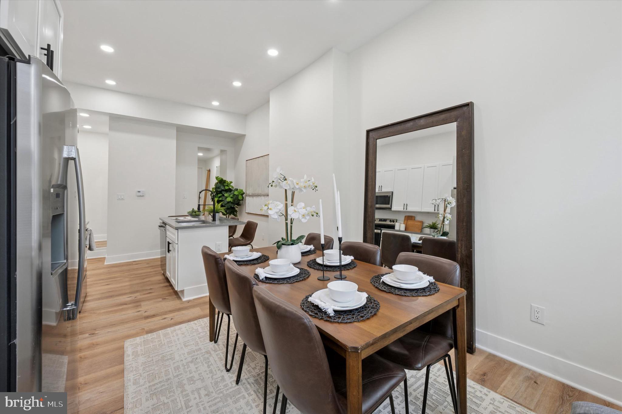 POINT BREEZE - Residential Income