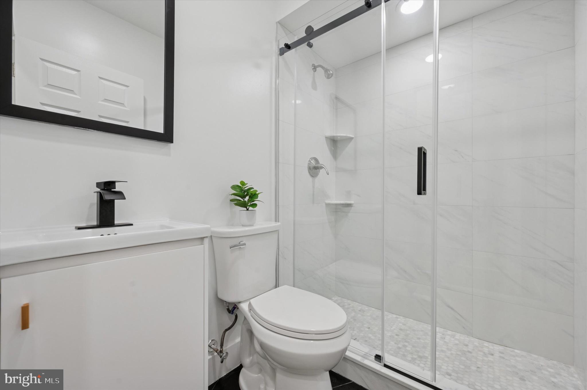 POINT BREEZE - Residential Income