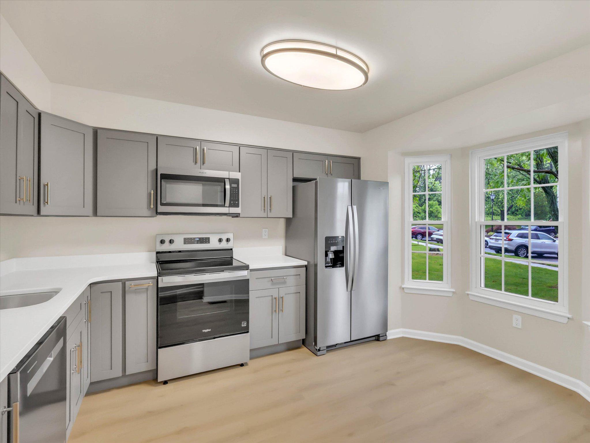 WINDSOR  MILL - Residential