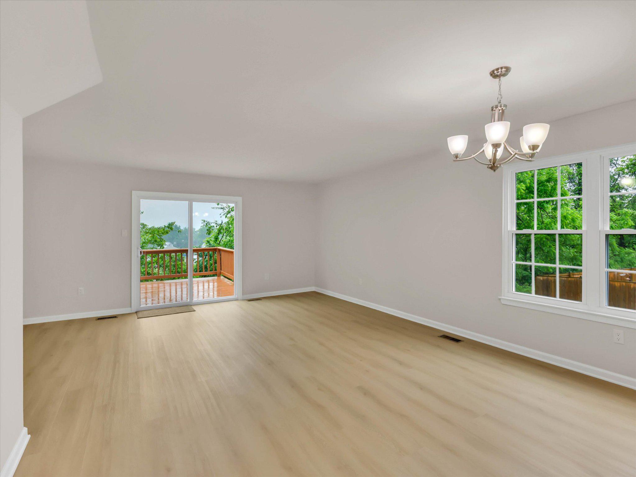 WINDSOR  MILL - Residential