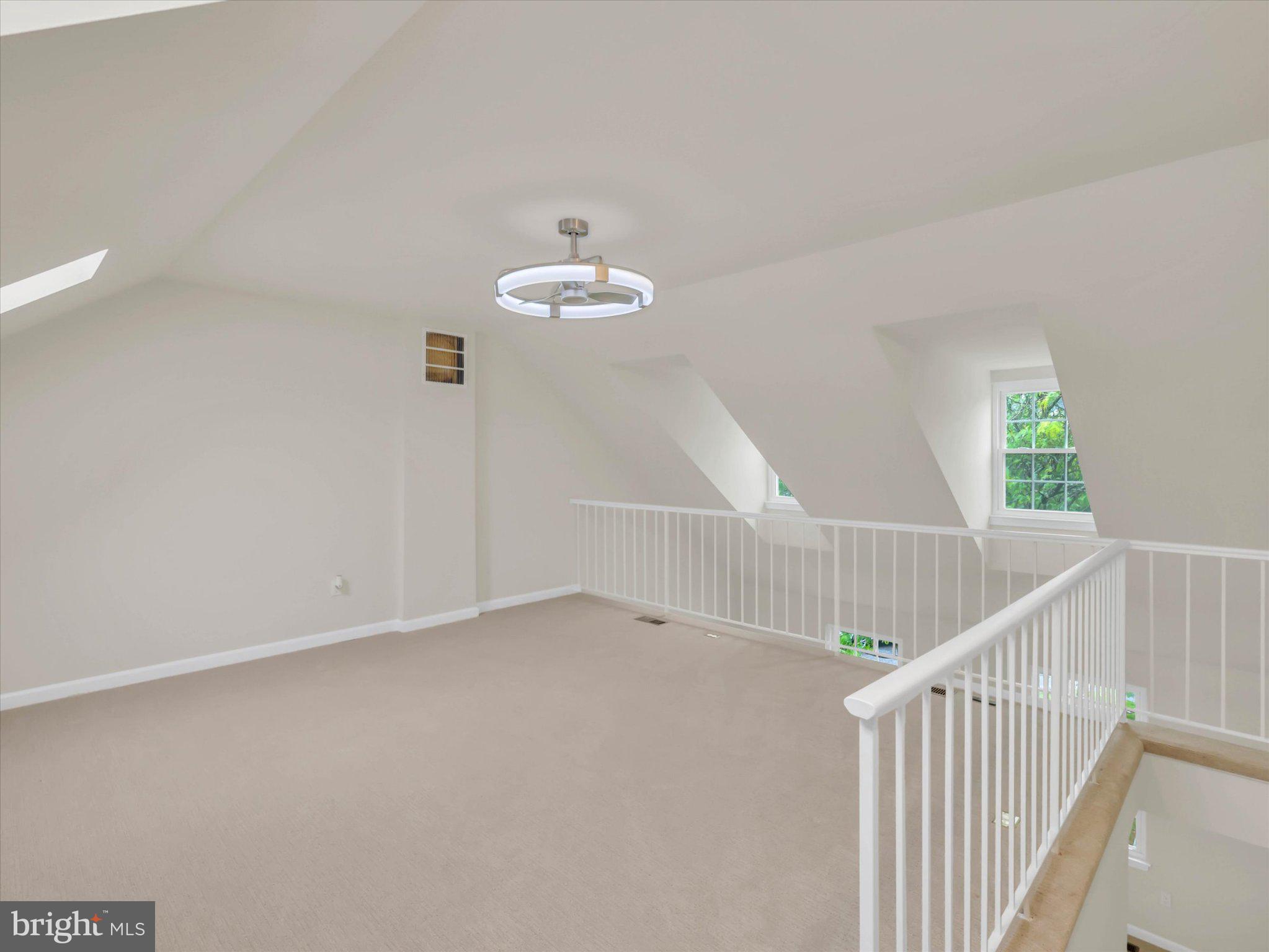WINDSOR  MILL - Residential