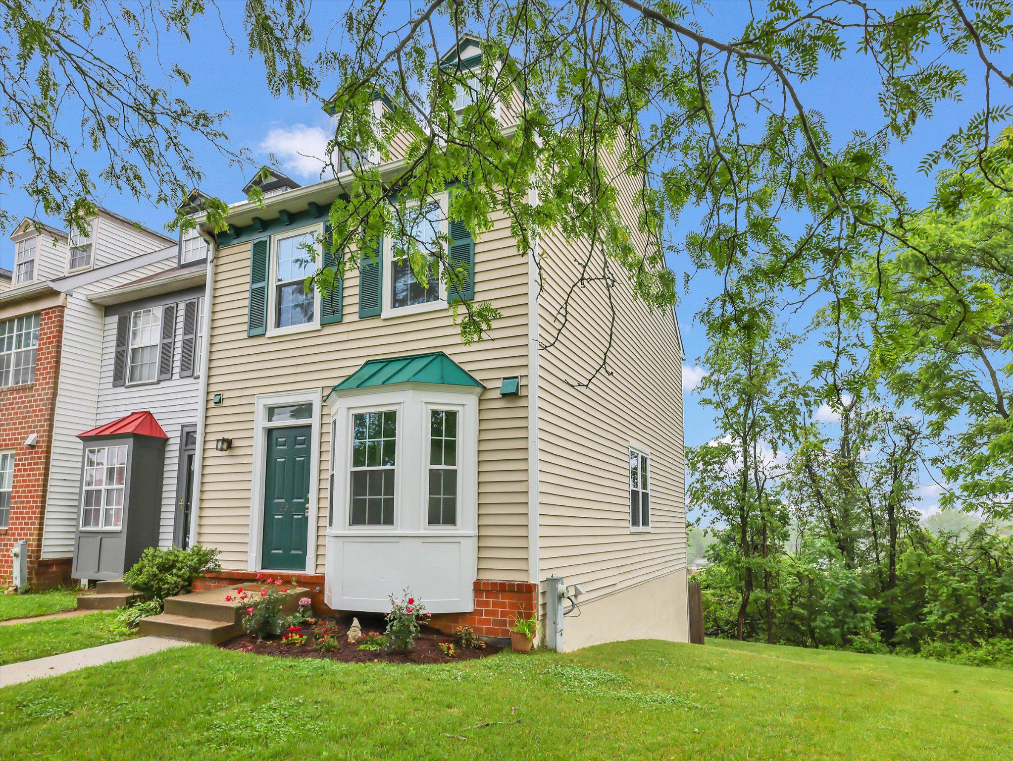 WINDSOR  MILL - Residential