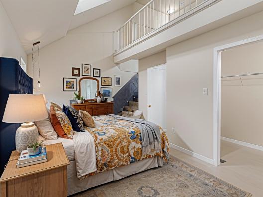 WINDSOR  MILL - Residential