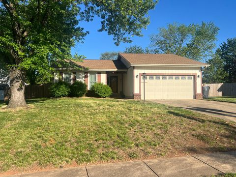 Photo of 8871 Butternut Street, MANASSAS, VA 20110 (MLS # VAMN2010720)