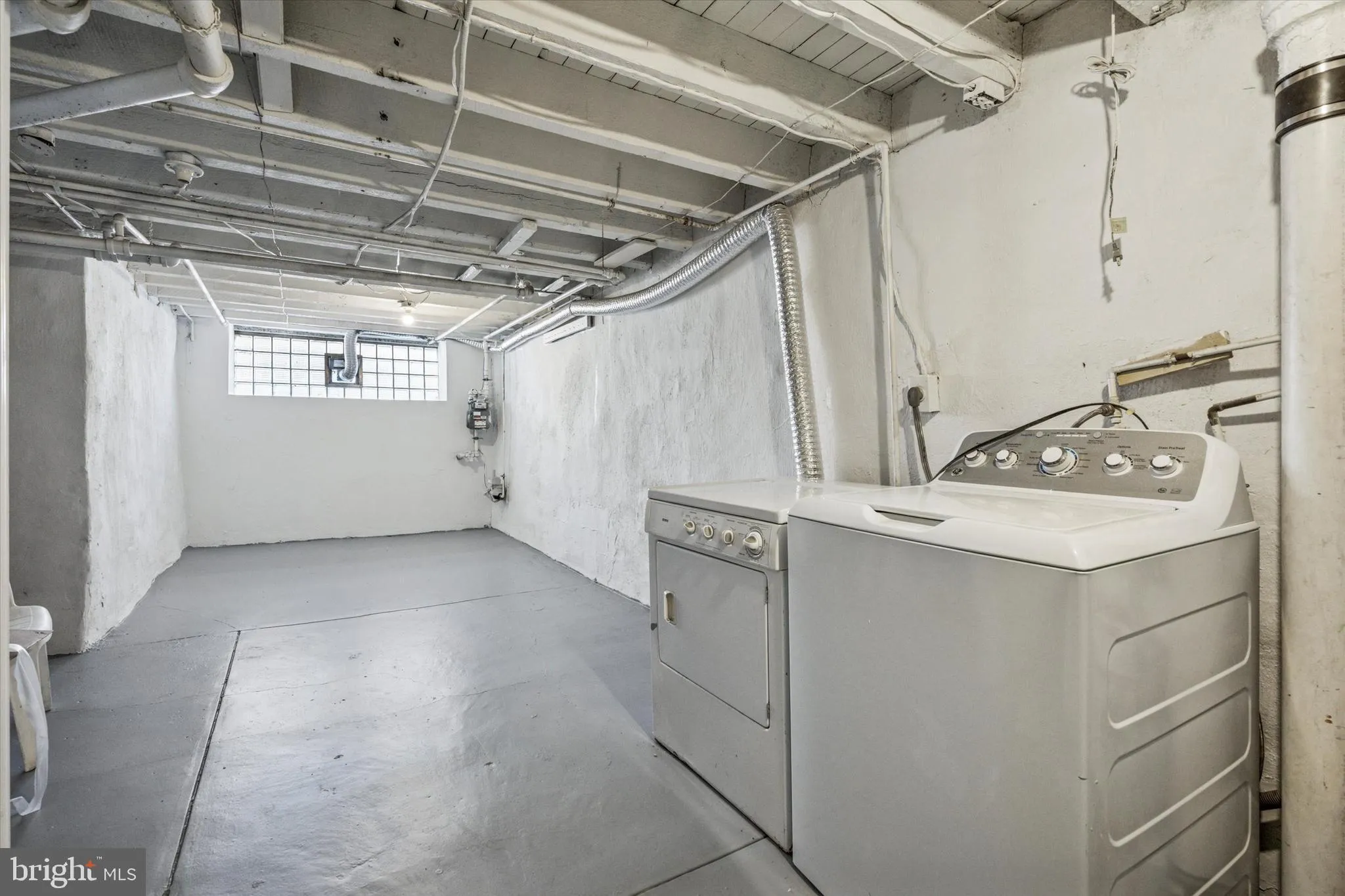 Philadelphia, Pennsylvania 19120, United States, 3 Bedrooms Bedrooms, ,2 BathroomsBathrooms,Residential,Active,90633