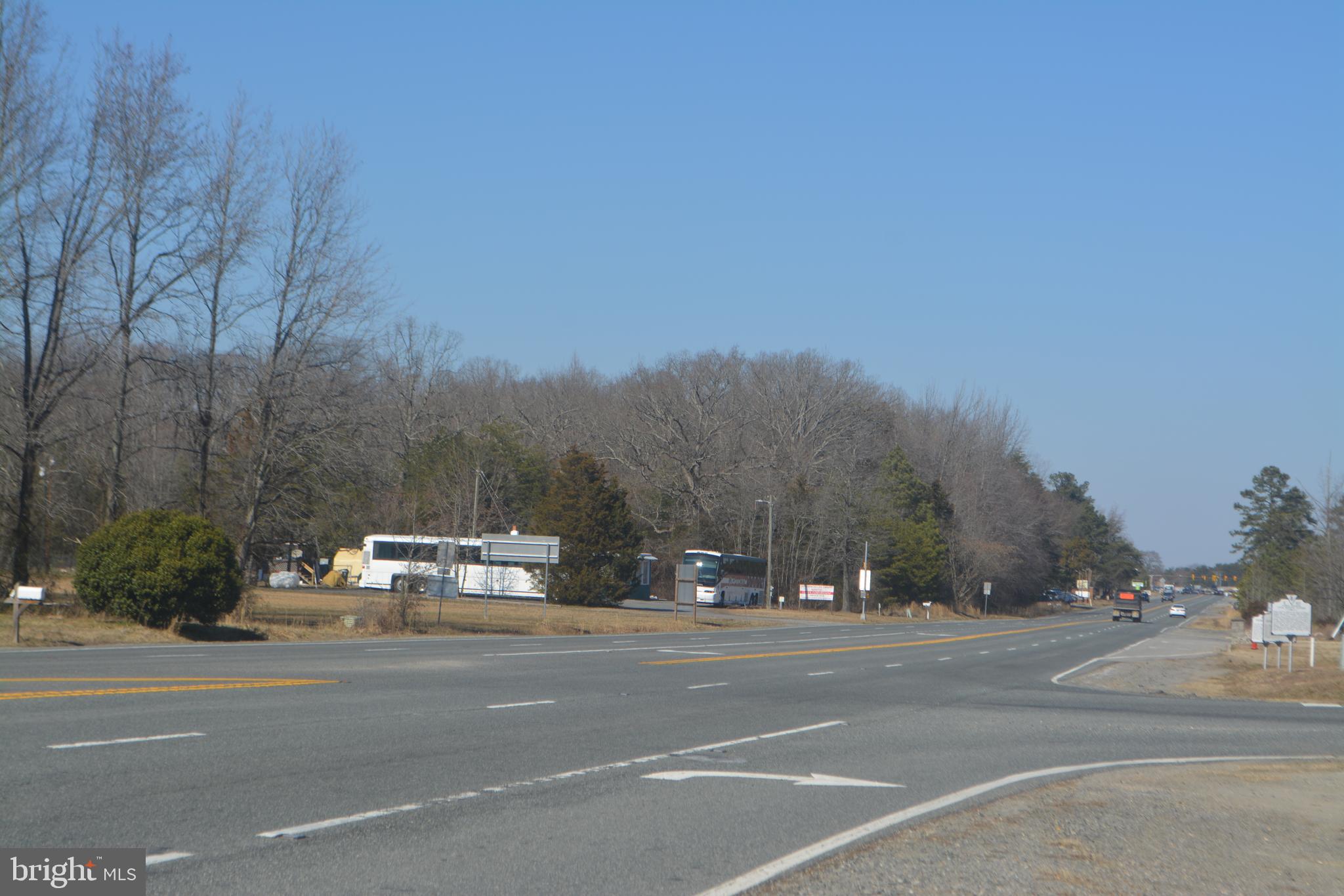 STRAWBERRY HILL FARM - Land