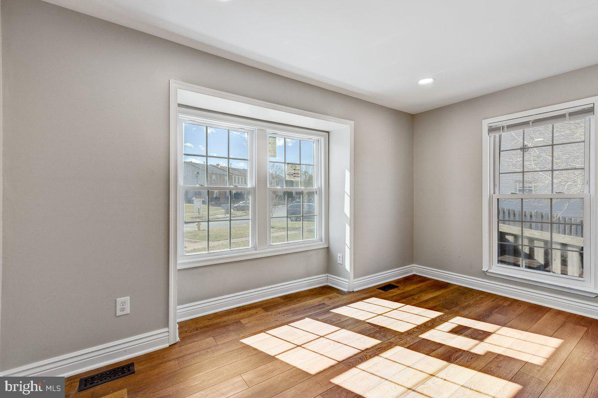 DALE CITY ADDITION - Residential Lease