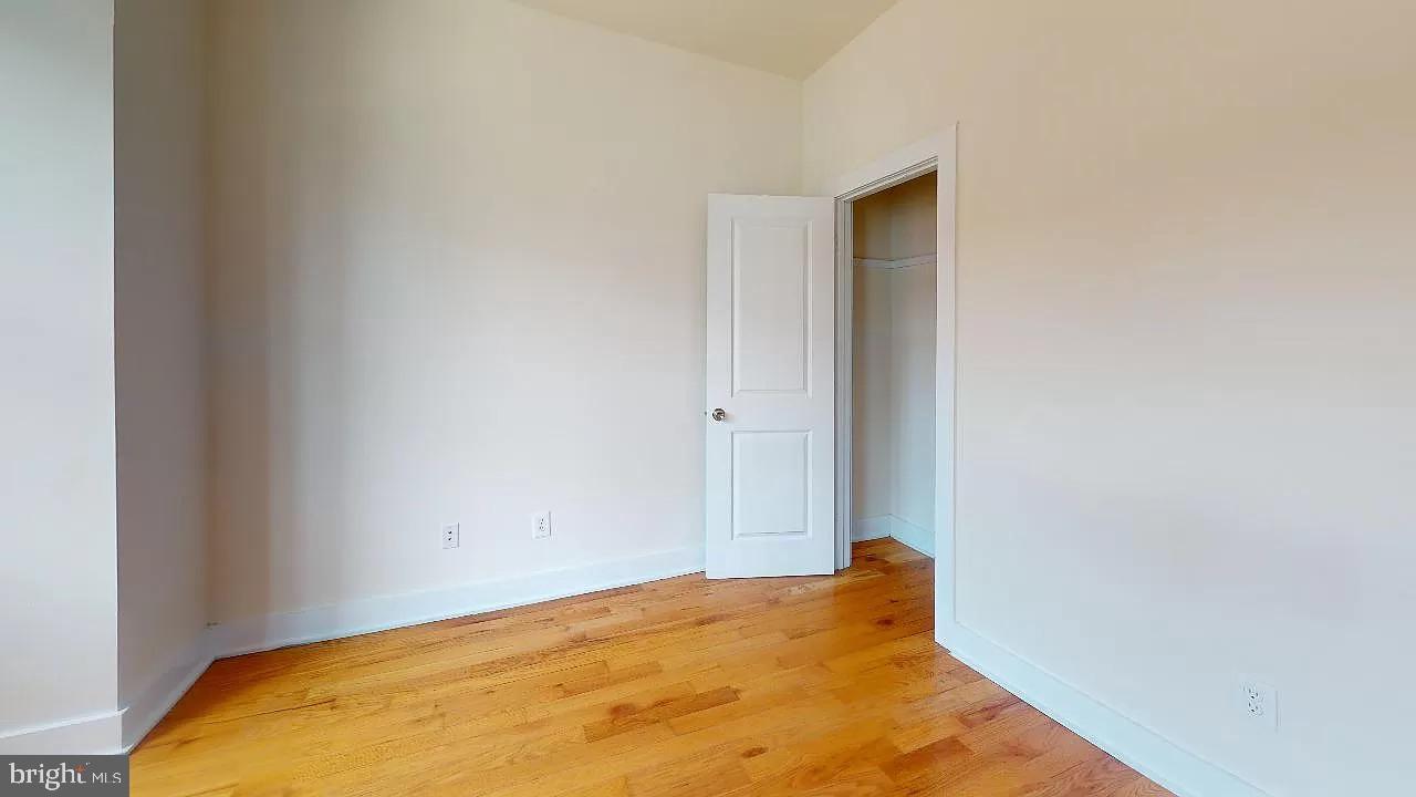 TEMPLE UNIVERSITY - Residential Lease