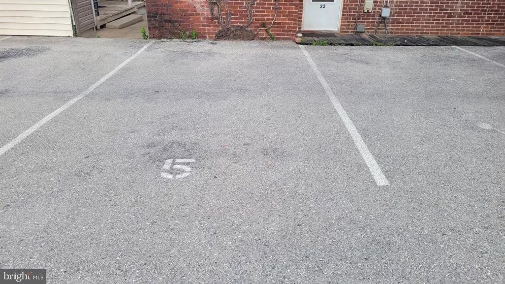 Photo of 614 W Clarke Avenue #15, YORK, PA 17401 (MLS # PAYK2095162)