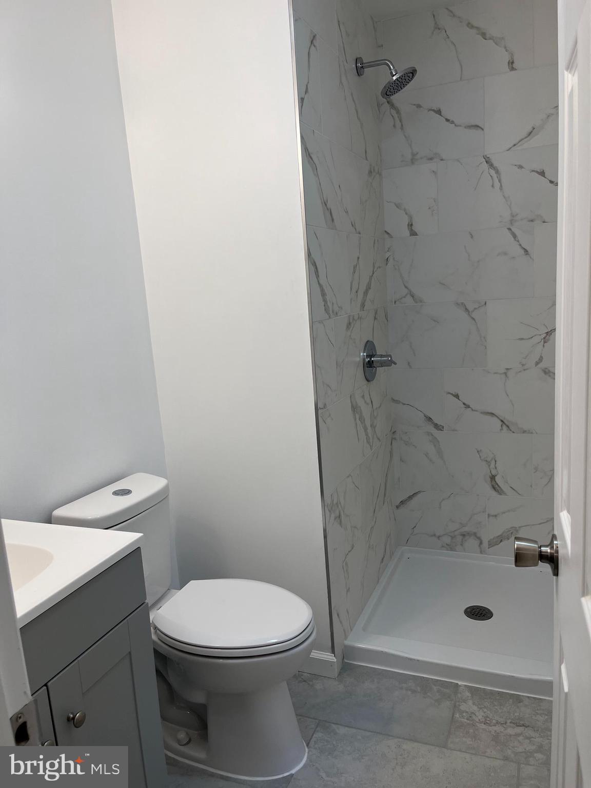 10214 UNIQUE TRAIL