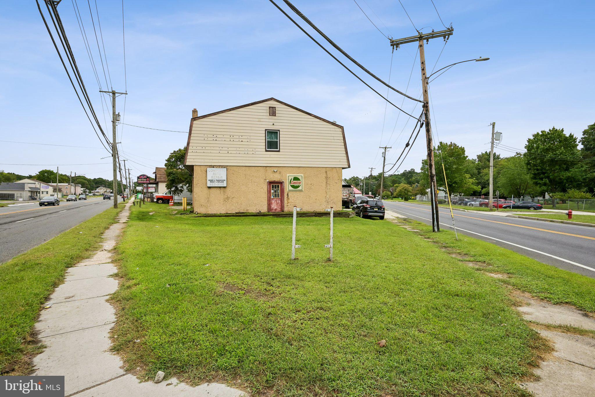 304 and 306 WHITE HORSE PIKE