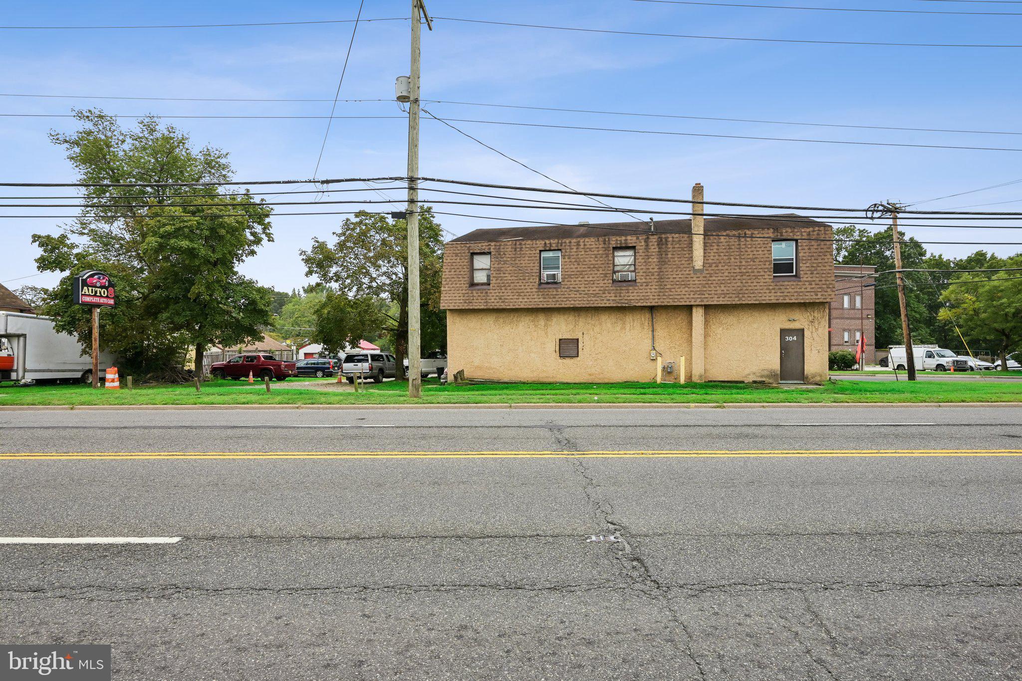 304 and 306 WHITE HORSE PIKE