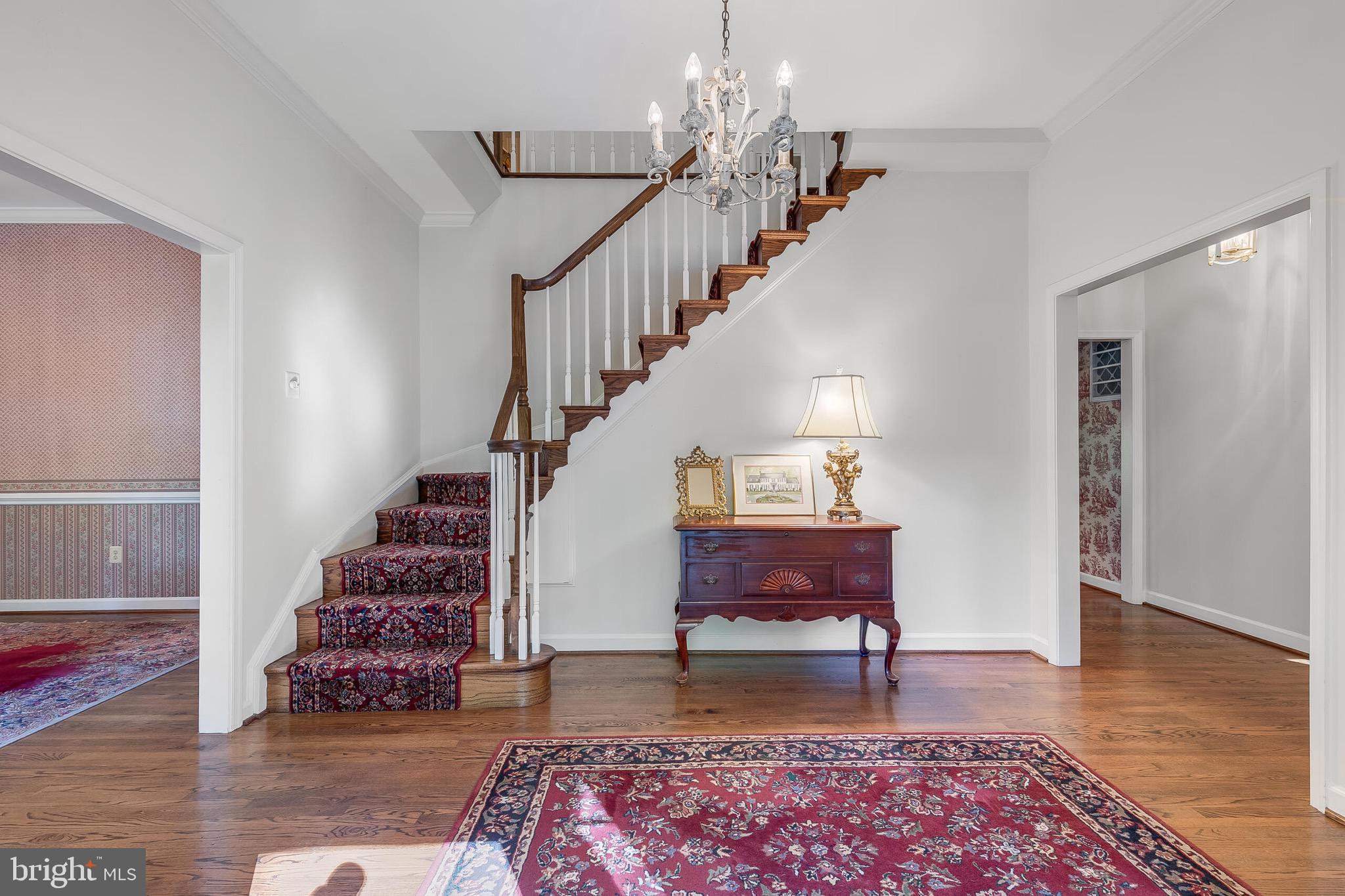 HAMPTON HILLS - Residential