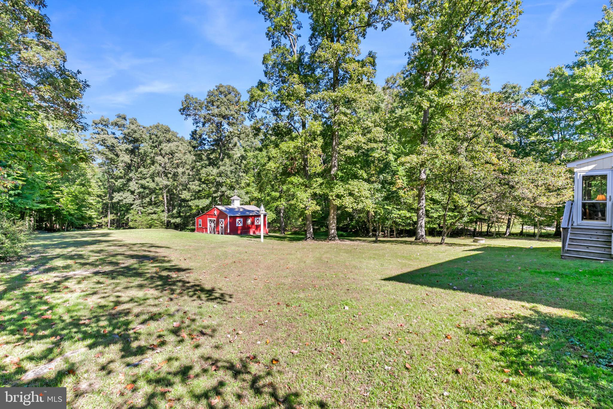 HAMPTON HILLS - Residential