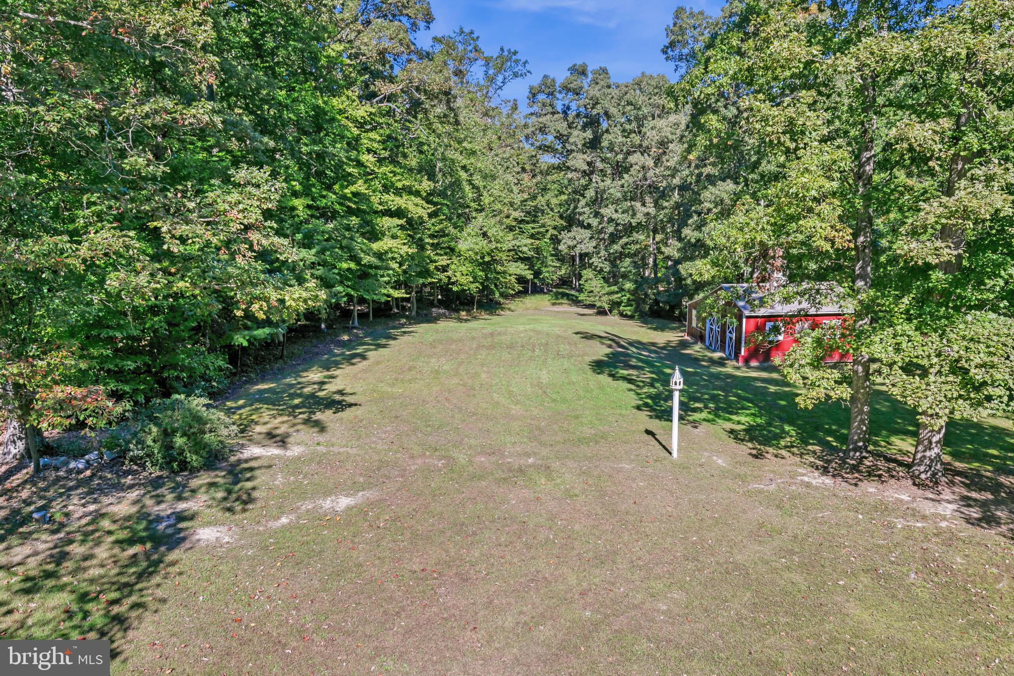 HAMPTON HILLS - Residential