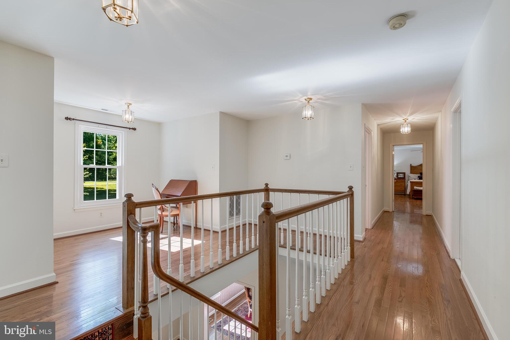 HAMPTON HILLS - Residential