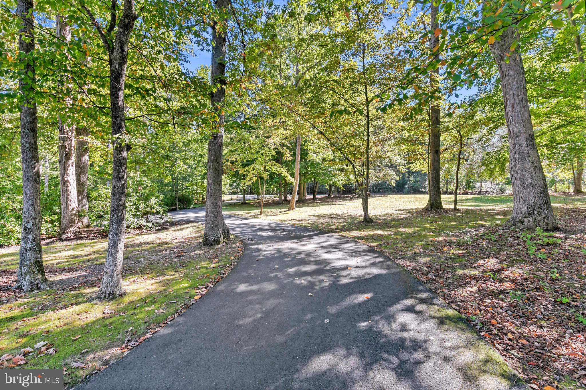 HAMPTON HILLS - Residential